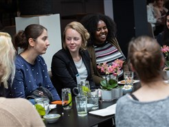 Tijd voor ontmoeting tijdens de lunch